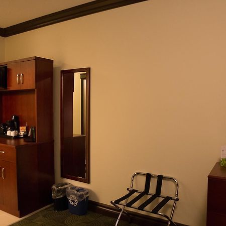 Chateau Nova Peace River Екстериор снимка