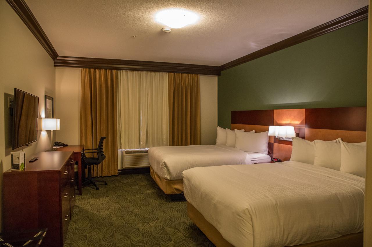 Chateau Nova Peace River Екстериор снимка